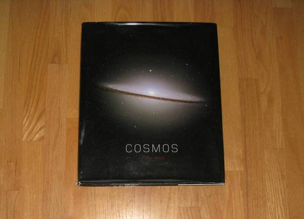 Cosmos by Giles Sparrow - Oversized Hardcover with gorgeous photos 1