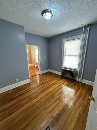 4 Bed 2 Bath on Everett Square Boston MA 02135 for Immediate or 9/1 1
