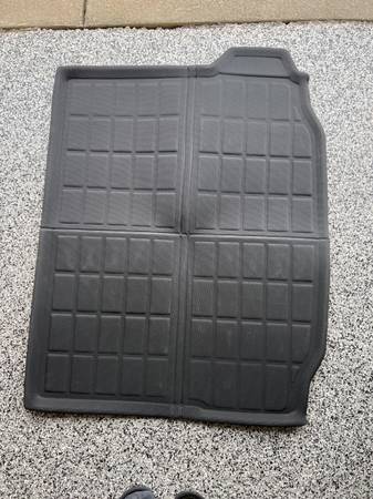 Rear cargo floor mat for 2022 BMW X3 1