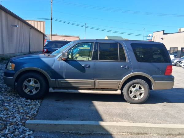 2004 Ford Expedition 1