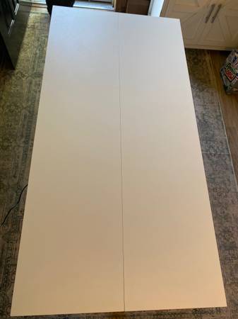 Electric standing desk 1