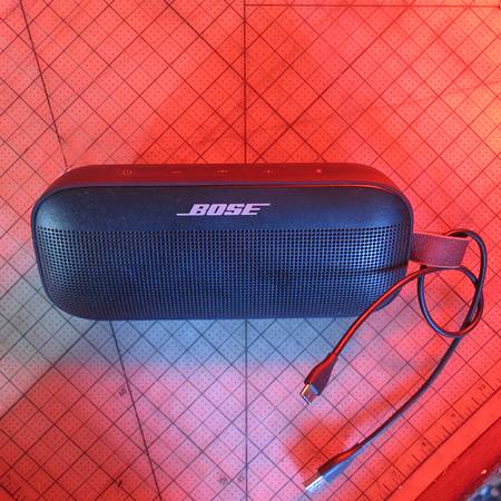 BOSE SoundLink Flex 1