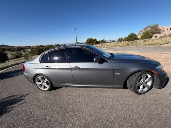 2011 BMW 335i sport sedan 6-speed manual 1
