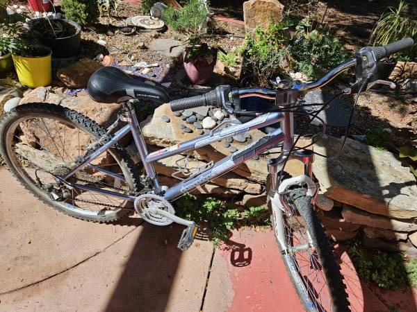 Diamondback Bicycle 1