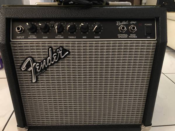 Fender guitar amp 1