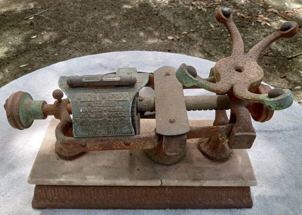 The Micrometer Scale Manufactured by the The Dodge Scale Co 1