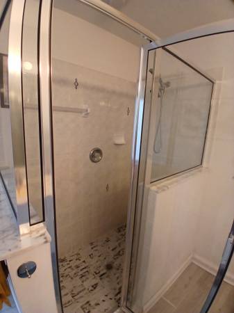 $700 / 1br - ¡Todo privado! ¡Los servicios incluidos! 1 habitación por $700 al mes! (Port saint lucie)63799909377155123