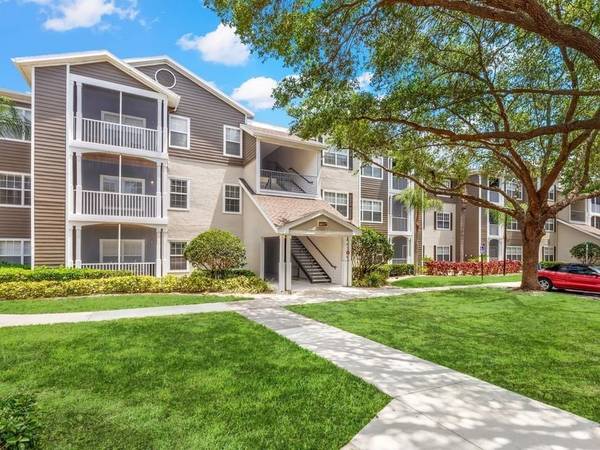 $1,849 / 2br - 1025ft2 - 2 BD, Breakfast Bar - select units, Mature Landscaping (7887 N Lockwood Ridge Rd , Sarasota, FL)63791154644611123