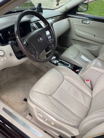 2009 Cadillac DTS 100K miles - $3,800 (OR TRADE)63614985822723124
