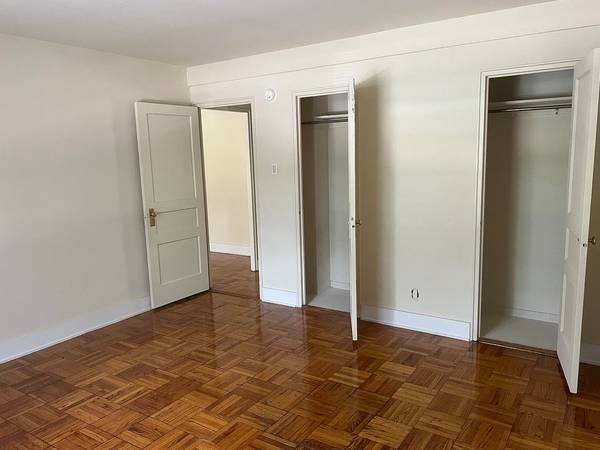 $1,500 / 2br - Clean & Spacious 2BR Apartment in East Bronx (Bronx)64033292059009123