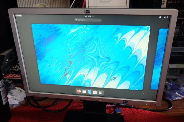 HP LP2465 DVI LCD monitor 24" 16:10 1