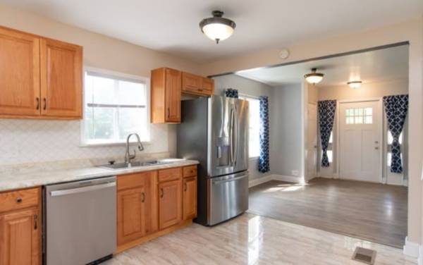 $700 / 1br - $700 / 1br - Habitación en alquiler de mes a mes63989076045954122