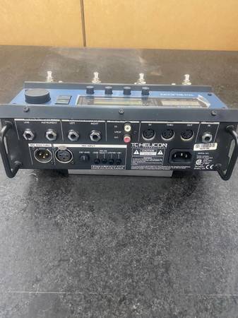 TC HELICON VOICE LIVE - $220 (Chatsworth)63471468774017121
