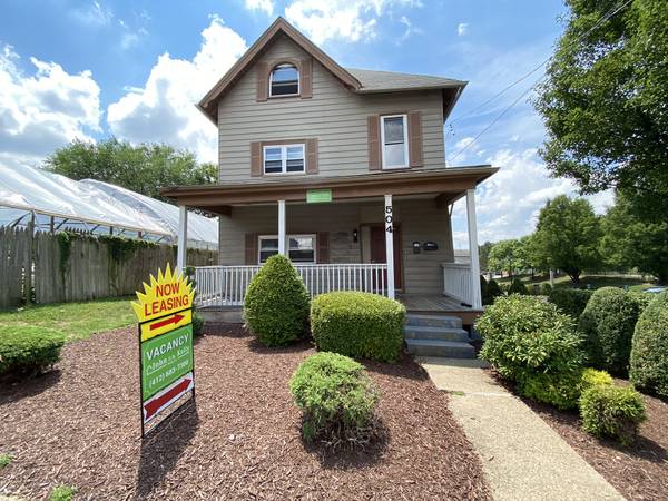 $2,050 / 3br - Fantastic Three Bedroom In Great Shadyside Location! Minutes from CMU! (Shadyside / Pittsburgh / CMU / East Side / Bakery Square)63664561218689120