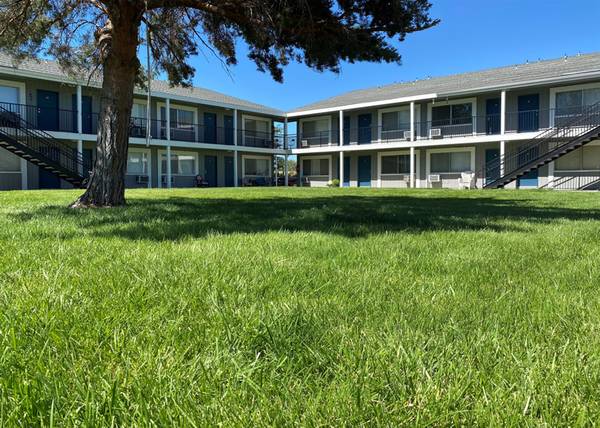$1,100 / 1br - SAVE $1000! + Convenient 1B | Parking On Site, Amazing Location (Reno)63992636614531123
