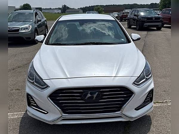2018 Hyundai Sonata SEL 4dr Sedan - $13900.0063484495962497122