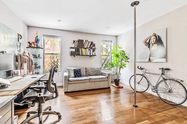 $405,000 / 2br - 1000ft2 - Co-op*Luxury*Top Quality*Open Views*Gym*Storage*Bike*Courtyard* (Walton Ave)63689861706371123