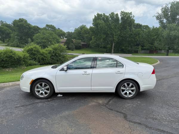 2011 Mercury Milan V6 Premier - $5,000 (Goodlettsville)63624935926401121