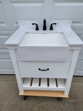 30" BATHROOM VANITY 1