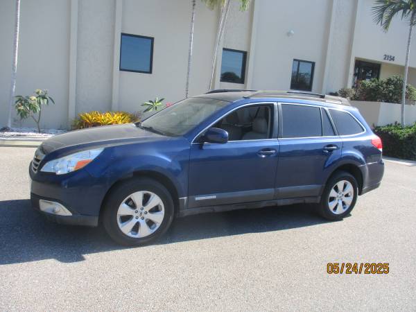 2010 SUBARU OUTBACK - $3.488 (Clearwater)634433915488011215