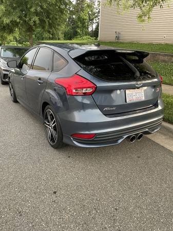 2018 Ford Focus ST - $13,000 (Gastonia)63613447513987121