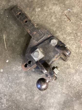 Reese style Equalizing Hitch - $80 (Bellingham)63435781004417122