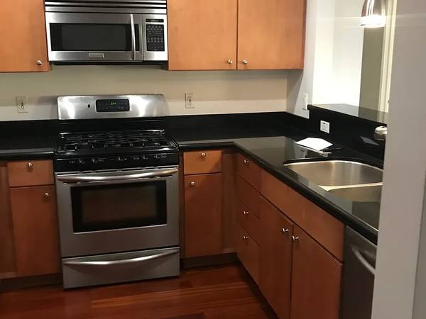 $1,750 / 2br - 1100ft2 - 2-Bedroom, 2-Bath Condo with Office63813686615041120