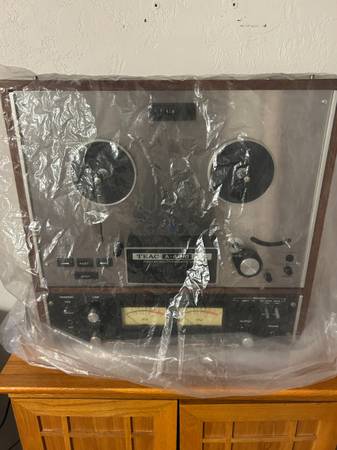 Teac A4010GSL Beautiful Deck 1
