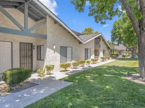 $2,500 / 2br - 979ft2 - in Lancaster CA, 2 Bed, Laundry Facilities (Woodlands West)63912984105090122