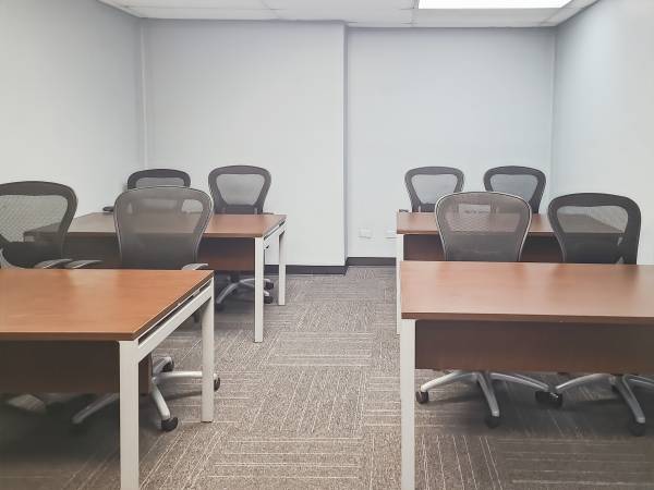 🔐 Secure, high-speed coworking with smart access included 1