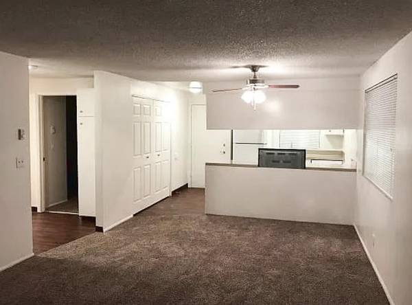 $1,300 / 2br - Laundry Hookup In-Unit & Single-Level Apartments + 2Bed in S Salem (Salem on Browning Ave)63660461246467122