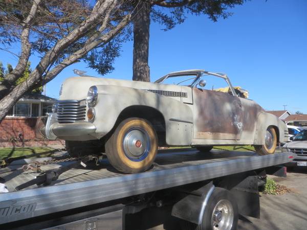1941  Cadillac Series 62 Convertible Coupe 1