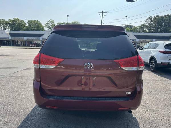 2012 Toyota Sienna XLE 7 Passenger AWD 4dr Mini Van FINANCING AVAILABLE - $9,900 (+ Best Auto Mart LLC)63623706620545124