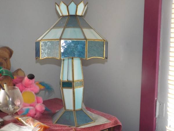 Older Plastic Desktop lamp 1