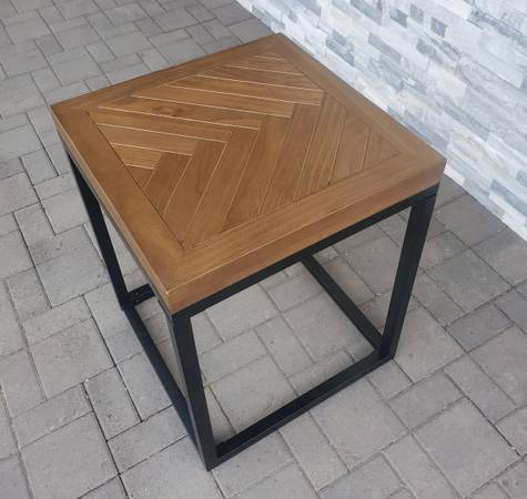 New Solid Woodtop End Table 1