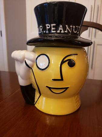 Vintage Mr Peanut cookie jar 1