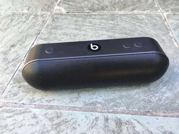 Apple Beats Pill Plus Altavoz Bluetooth NIB - $90 (Madison)63470918880259120