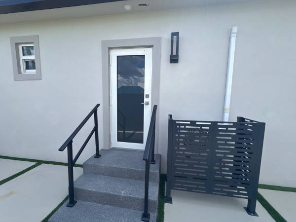 $1,800 / 1br - Studio (Westchester)64051002168449122