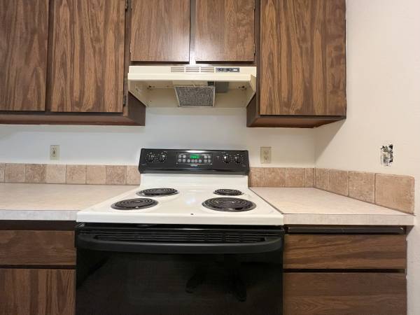 $1,895 / 2br - 1050ft2 - Rock Creek 4-plex Unit - 2 Bedrooms 1.5 Baths, 1,050 Sq. Ft (Portland)63672601248003123