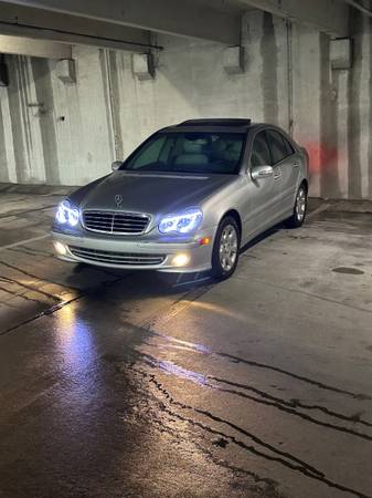 2005 Mercedes Benz C240 - $3.200 (Kissimmee)63470426195073121