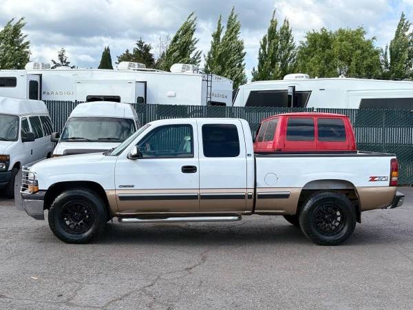 2001 Chevrolet Silverado 1500 LS - Photo 4