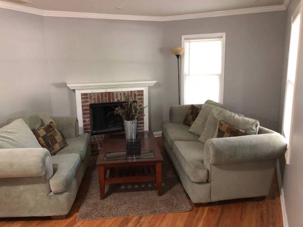 $250 / 1br - Looking for Clean, Mature, and Responsible FEMALE Guest! (Decatur)63964124544131120