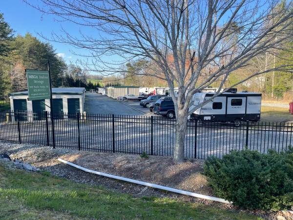 $95 / 100ft2 - 10 x10 Secure Storage near AVL Airport! (Arden / Averys Creek / Mills River)64029207230593122
