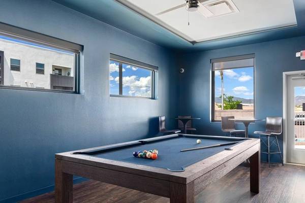 $2,370 / 2br - 1140ft2 - Full-Size Washer & Dryer, Upgraded Lighting Fixtures & Ceiling Fans (Located next to shopping centers, I-25, Schools/College)63806044622465123