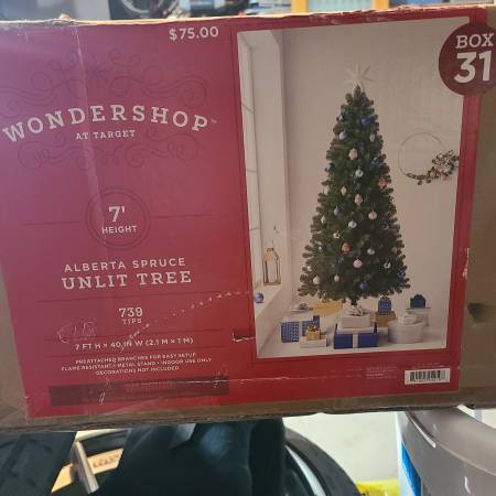 Alberta Spruce 7' Artificial Unlit Christmas Tree 1