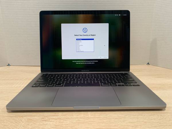 $550, M1/8GB RAM/512GB SSD, MacBook Pro 13" (2020, Touch Bar) 1