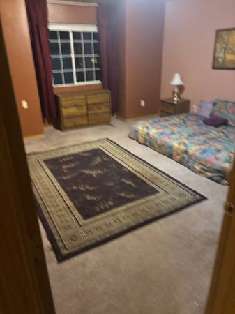 $850 / 2br - 200ft2 - 2 bedrooms for rent near Boeing in south Everett w/parking Utils incl (Everett)63885005870979120
