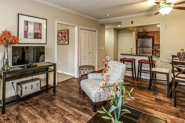 $1,685 / 2br - 1224ft2 - The Larimore offers HUGE updated 2 bedroom 2 baths Apartments!! (OMAHA)64020842746113121