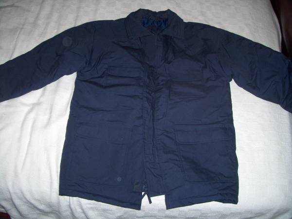 *REDUCED* New ( Navy Blue ) Winter / Cold Weather Coat 1