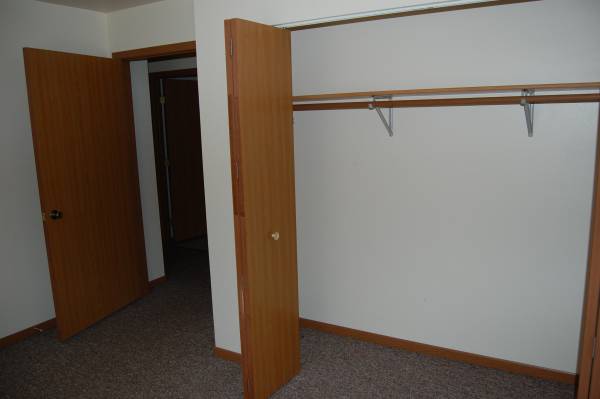 $350 / 2hab - ¡Hermosas CASAS ADOSADAS con alquiler basado en ingresos! (Stanley, WI)63655162178433124